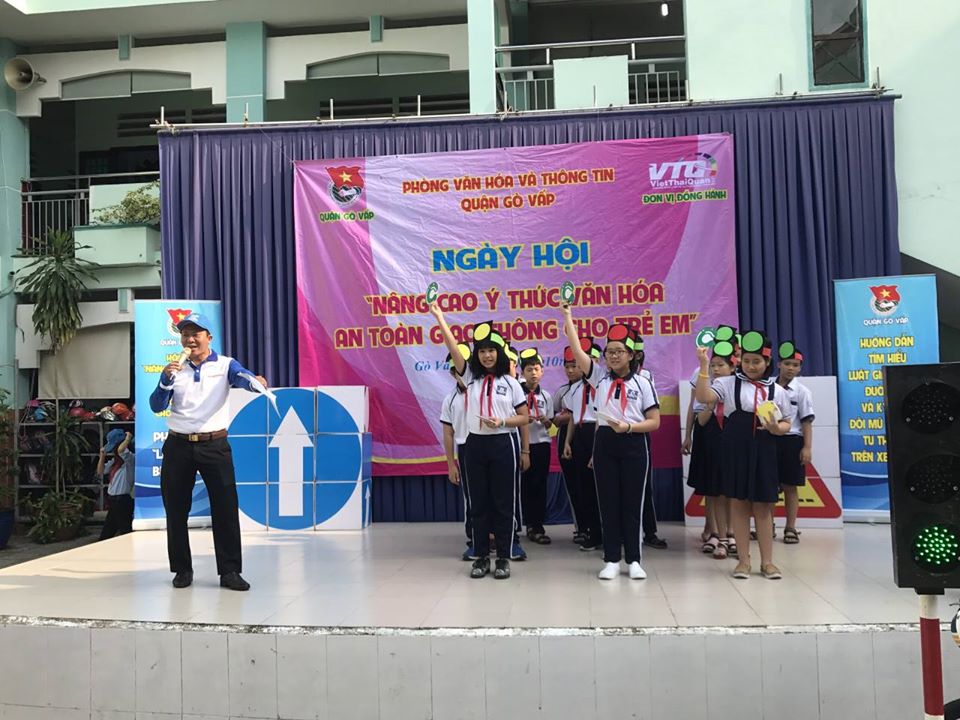 Học sinh trường tiểu học Kim Đồng với văn hóa an toàn giao thông